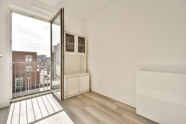 Medium property photo - Klaas Geertsplantsoen 10, 1022 LK Amsterdam